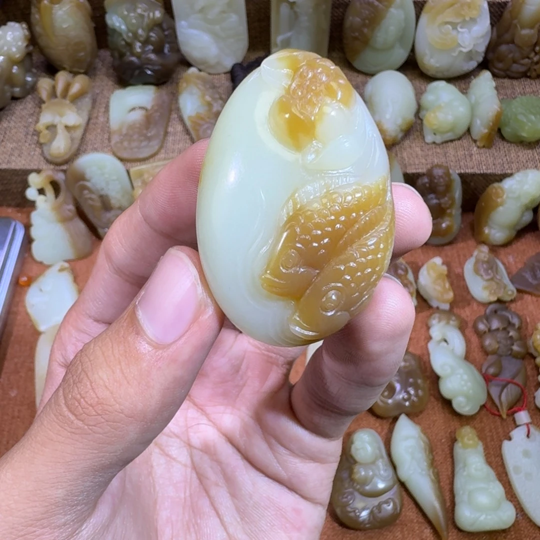 颈饰未镶嵌和田玉