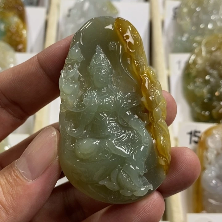 颈饰未镶嵌翡翠水月观音