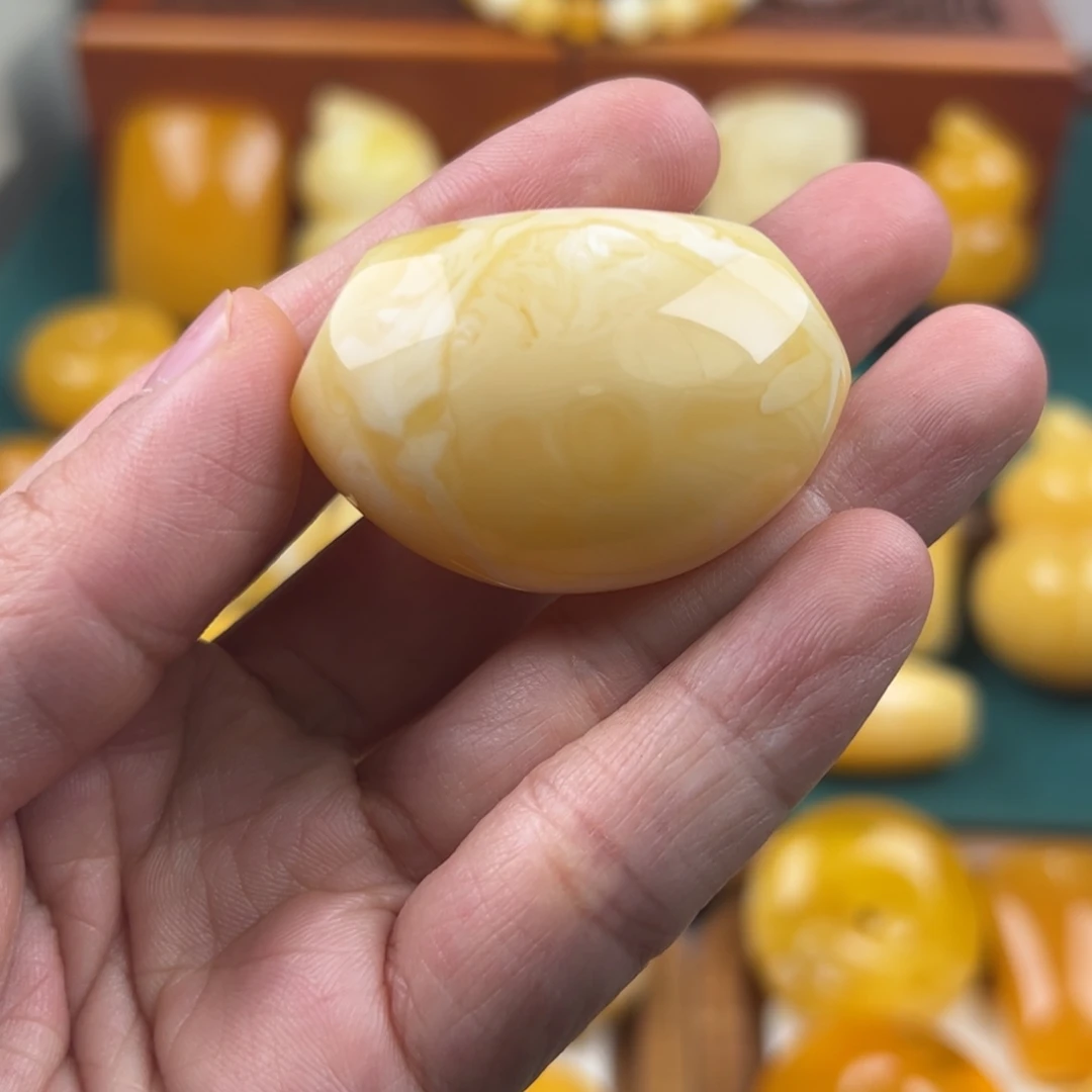琥珀未镶嵌颈饰纯天然琥珀蜜蜡无优化