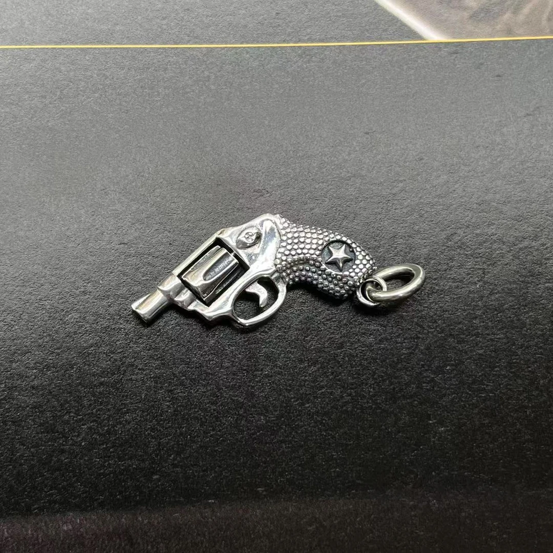吊坠925银 NO136美式复古做旧左轮小众设计感吊坠精工项链坠