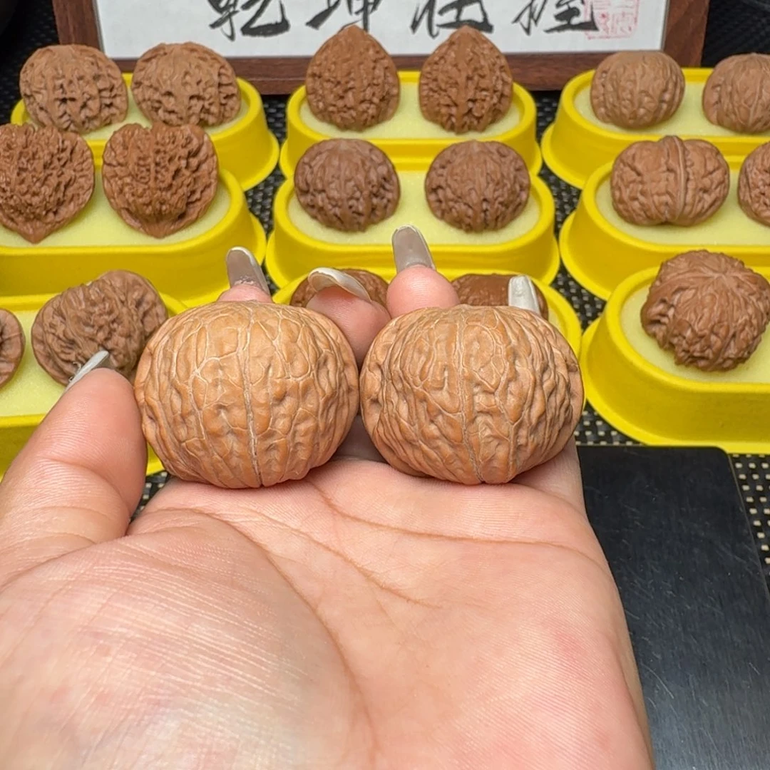 奶***子文玩核桃吊坠39铁锤妹妹