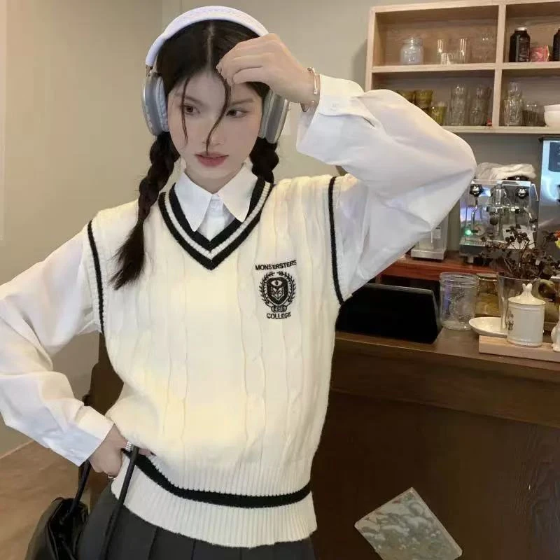 学院风针织衫马甲背心少女大童春秋款中学生宽松百搭V领毛衣外穿