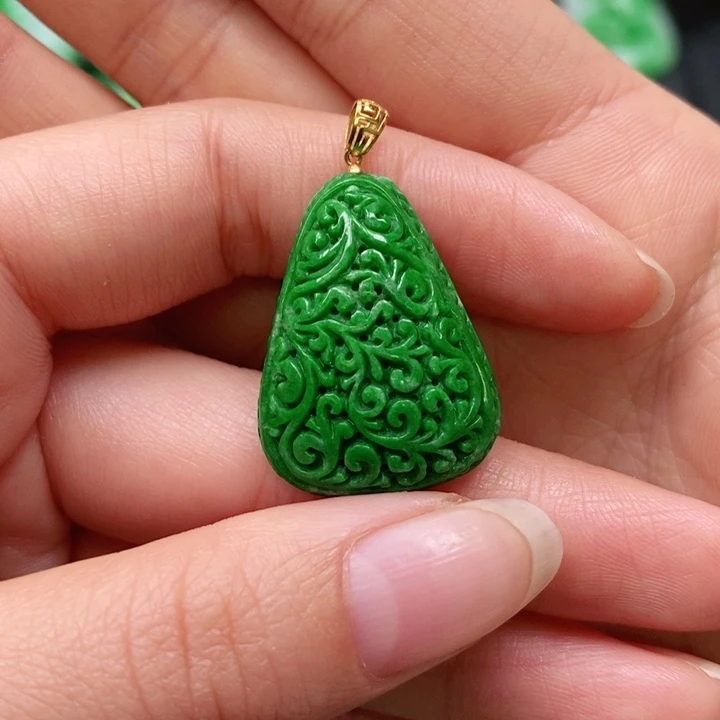 翡翠颈饰未镶嵌吊坠