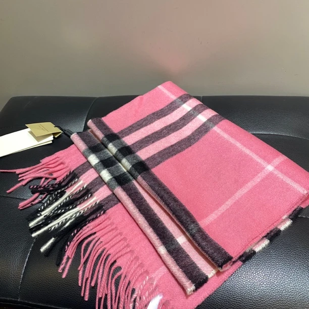 95新 BURBERRY/博柏利 巴宝莉羊绒格子围巾