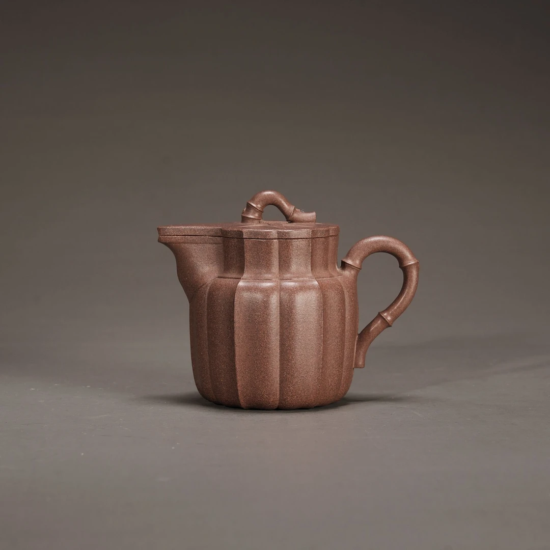 【宜子孙】鸣远竹节菱花壶.紫泥.容量230cc