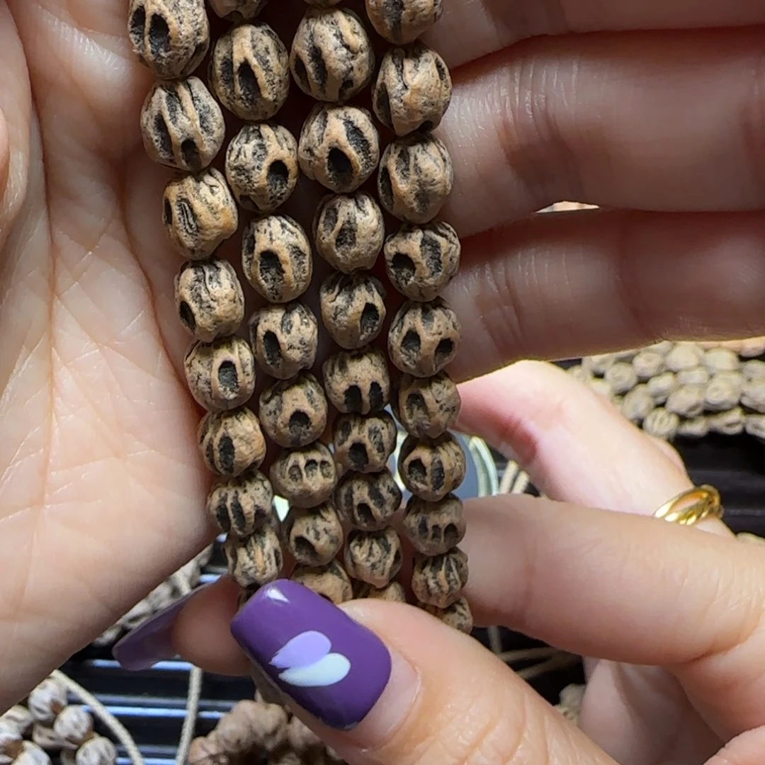 東***吊坠柏香籽/百香籽