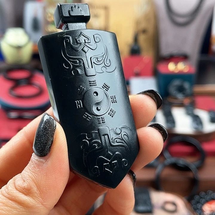 和田玉挂件未镶嵌奈**落