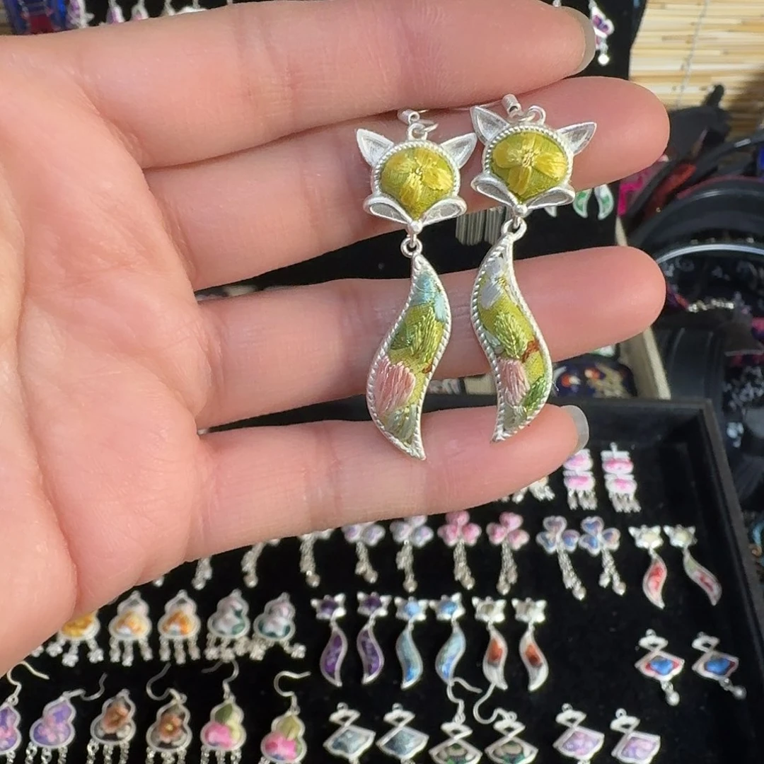 织绣民族风刺绣耳环