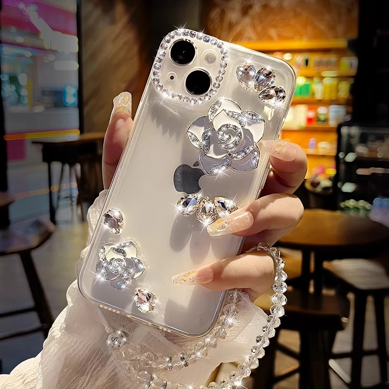 水钻山茶花适用苹果15promax手机壳iPhone14pro透明16手链13新款2