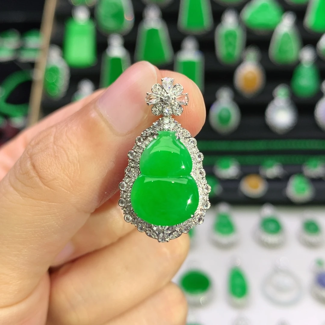 翡翠18K金镶嵌吊坠(不含链)