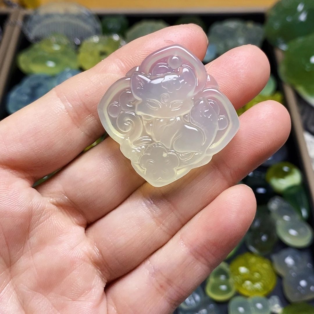 宁***@蛇纹石玉未镶嵌颈饰