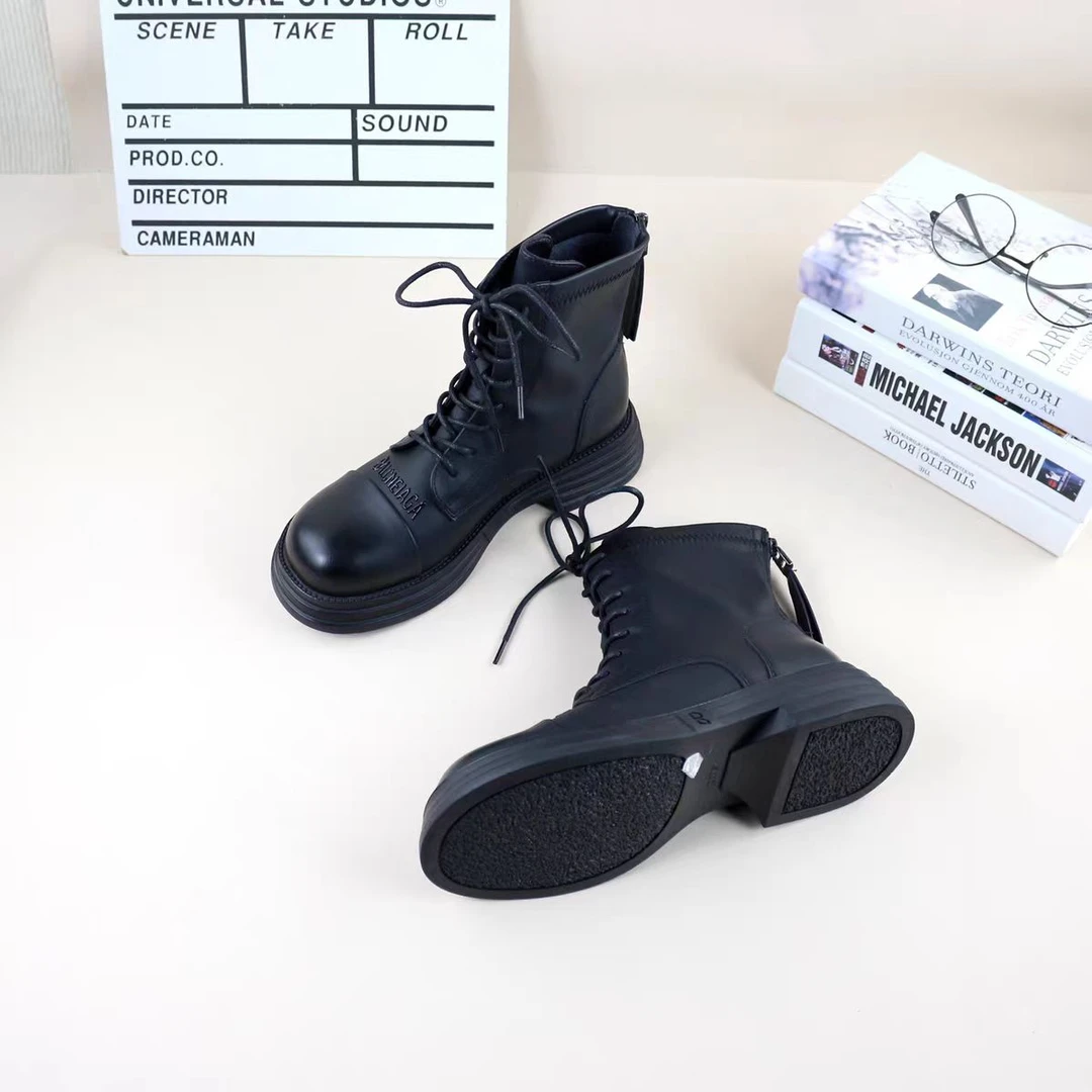 721-12 新款时尚英伦风粗跟时装马丁靴（加绒款）