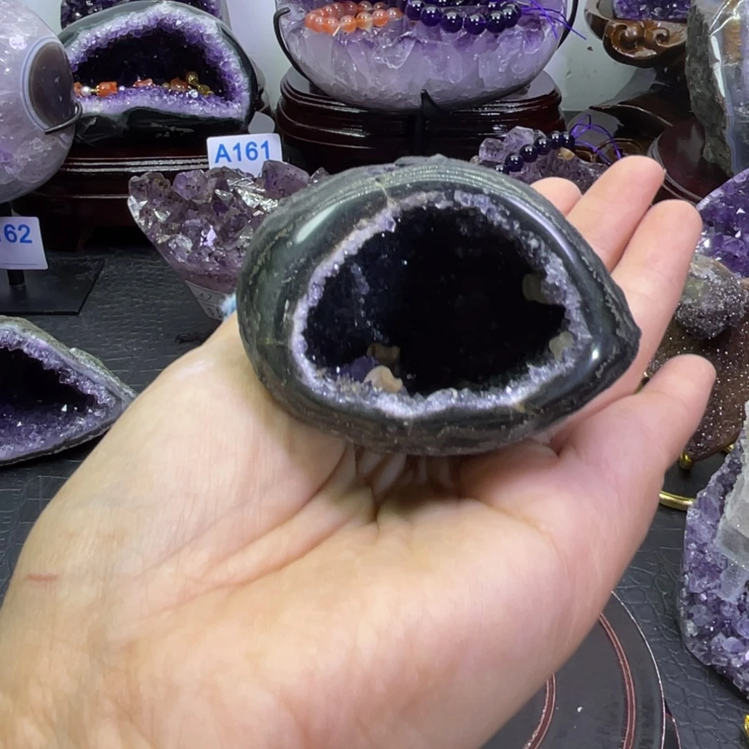 卡***弗大型摆件（非配饰）未镶嵌紫晶