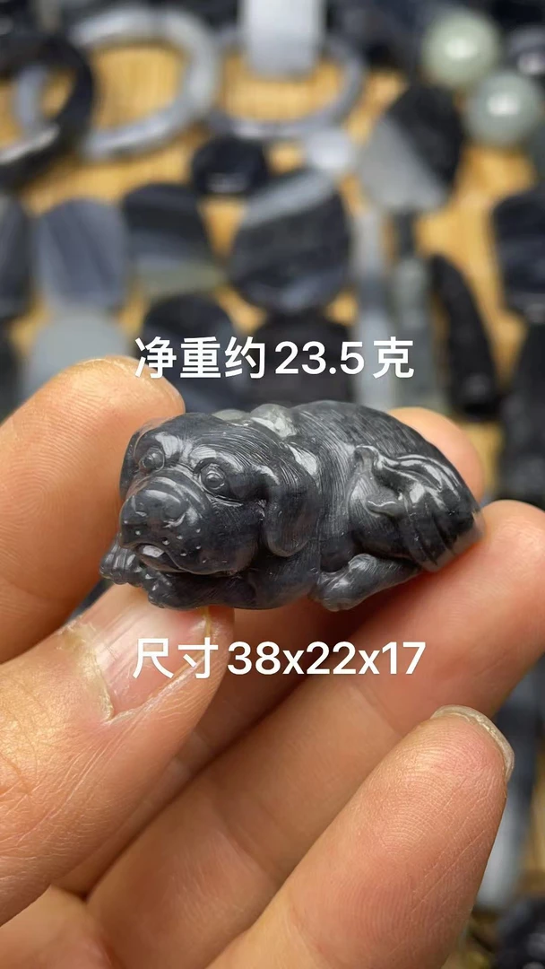 天然和田玉籽 料青花手工雕刻小狗旺财小吊坠挂件