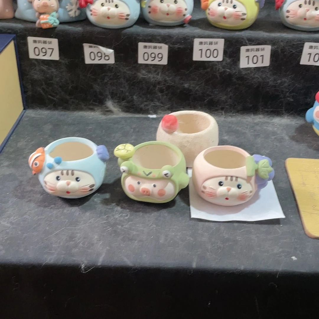 红陶l****r1616161616