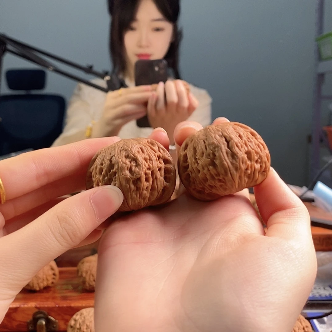 文玩核桃吊坠42铁锤