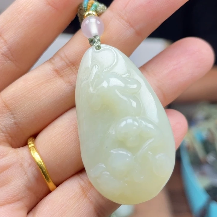 颈饰未镶嵌和田玉