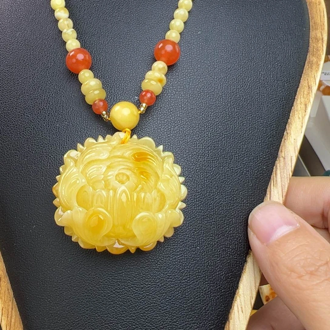 蜜蜡吊坠(赠链)未镶嵌