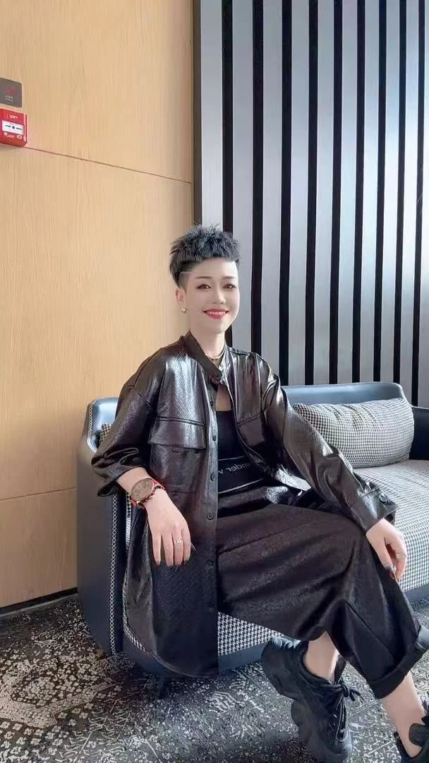 YY欧货潮牌时尚气质款外套2072