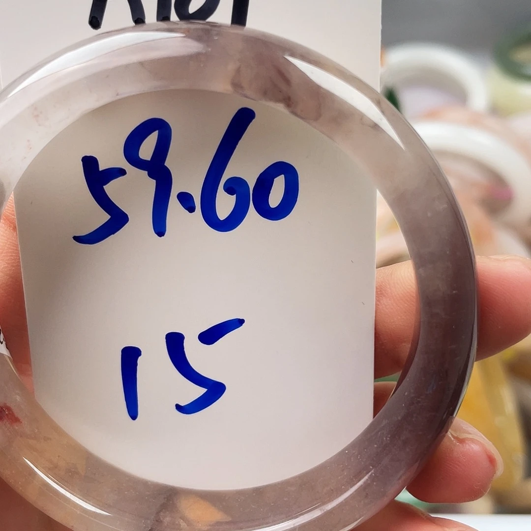 石英质玉未镶嵌手镯A189