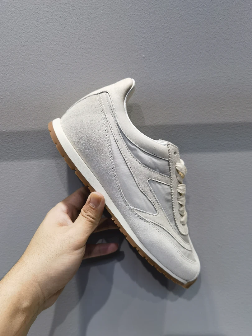 6368 4CM隐形内增高德训鞋女2025夏季新款轻便显瘦舒适运动休闲鞋