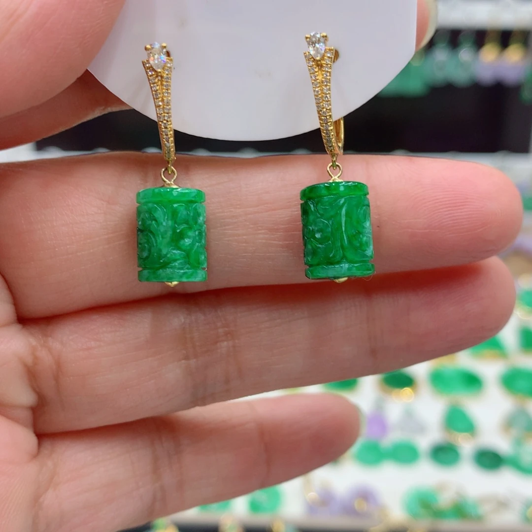 悦***悦翡翠18K金镶嵌耳饰