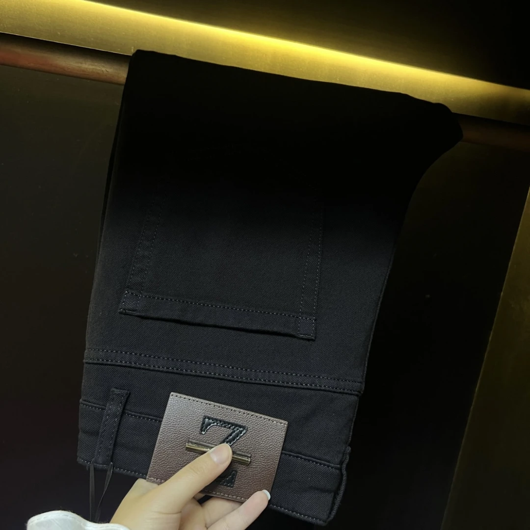 2025-4085#男士春季新款休闲百搭简约锁色不掉色纯黑牛仔裤