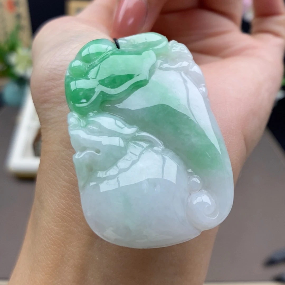 翡翠未镶嵌颈饰吊坠58