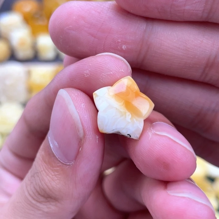 裸石琥珀未镶嵌蜜蜡