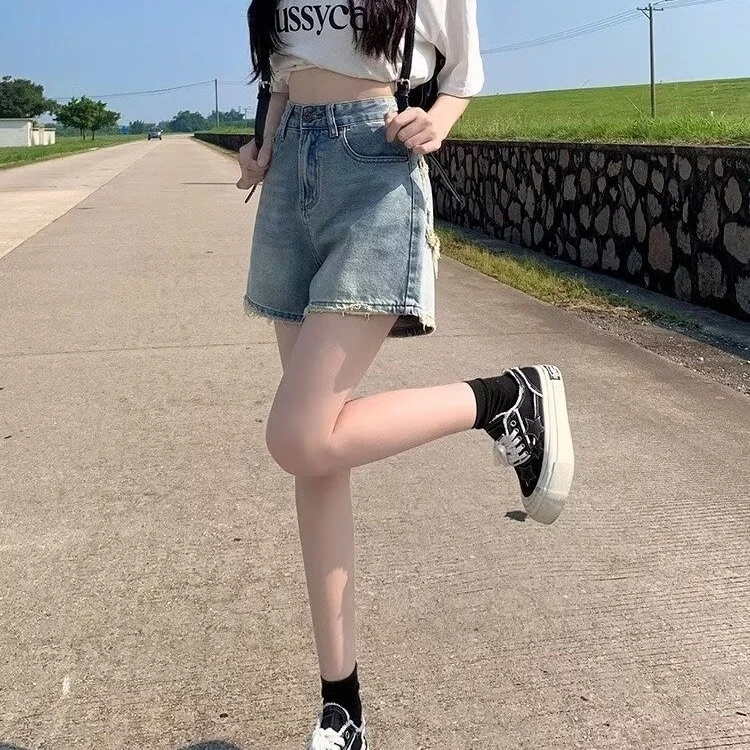 新款显瘦浅色高腰阔腿设计夏天外穿毛边牛仔短裤热裤夏季女A字裤