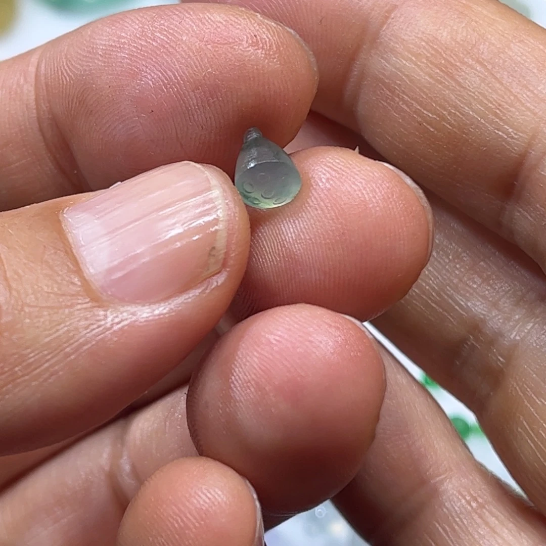 定制翡翠未镶嵌莲蓬