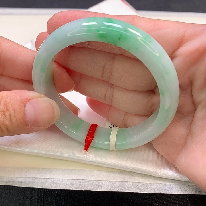 翡翠未镶嵌手镯手镯55