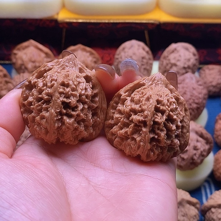 桃核吊坠42满天星