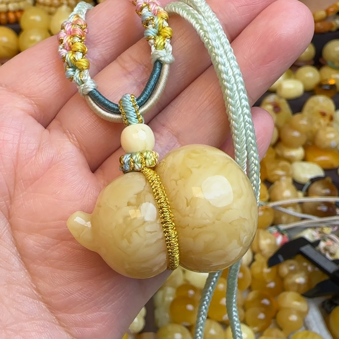 琥珀未镶嵌套链天然俄料浓白妖花蜜蜡葫芦吊坠