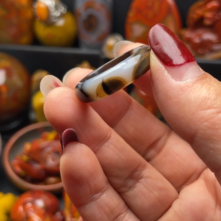 玛瑙/玉髓颈饰未镶嵌