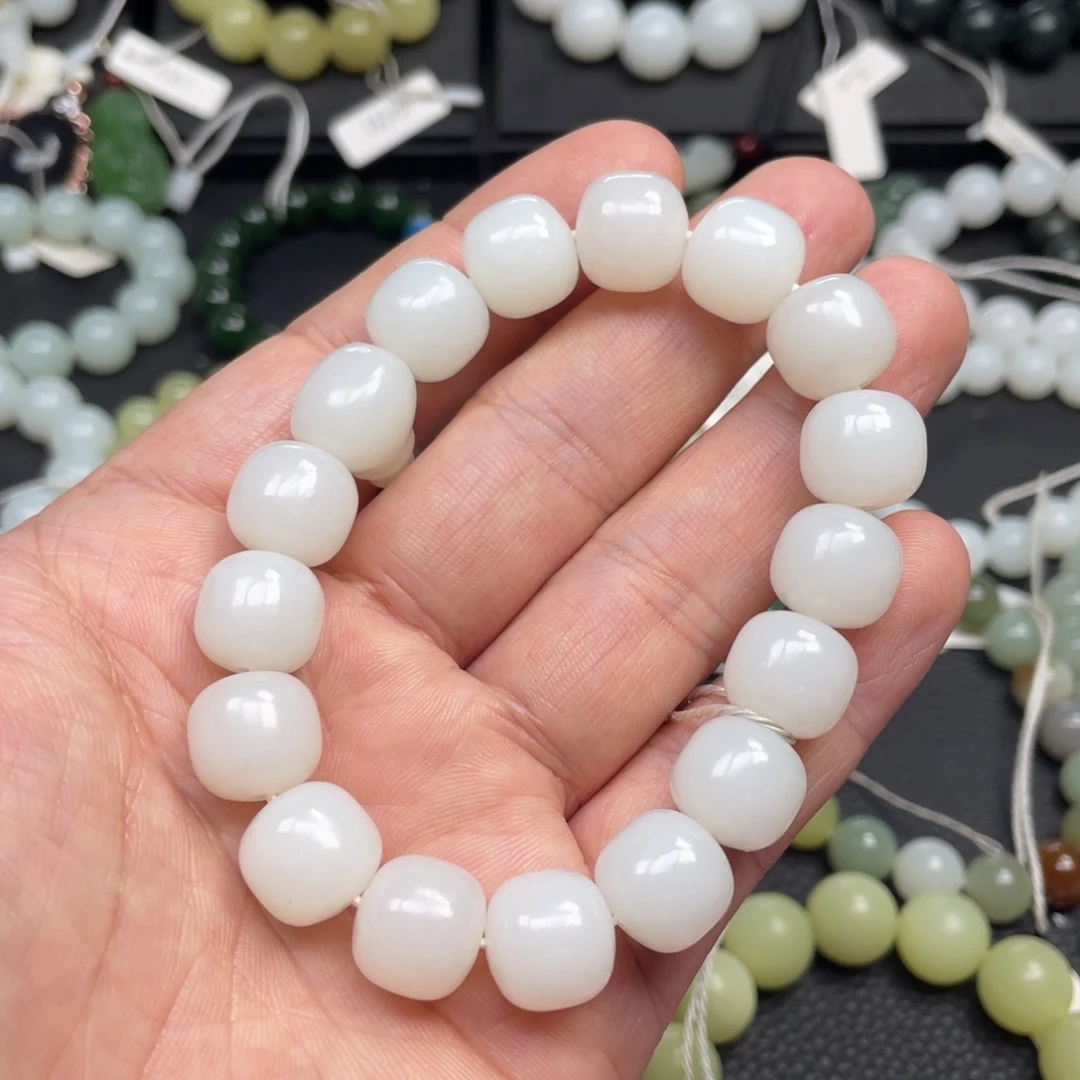 水***芽和田玉未镶嵌手链加颗珠子