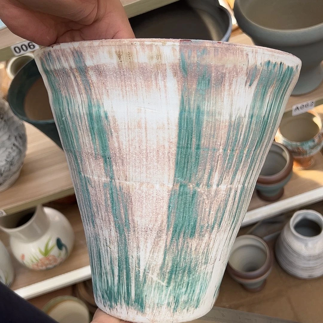 景德镇陶瓷口23高25无孔