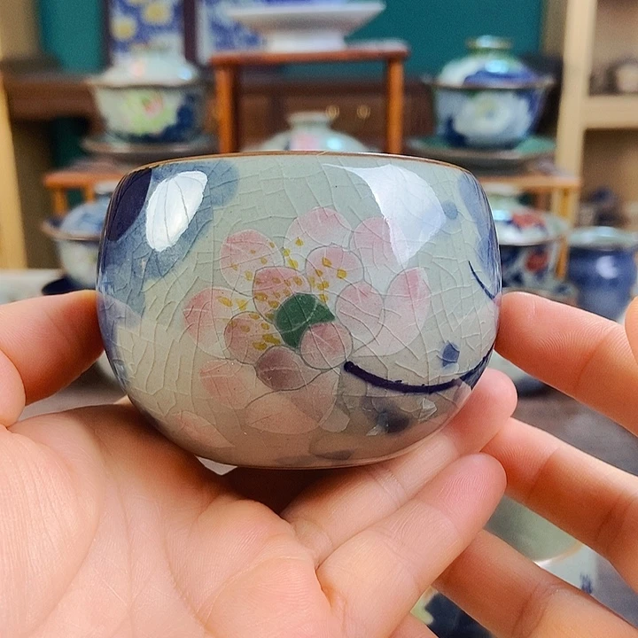 瓷片手工制作工艺精湛等