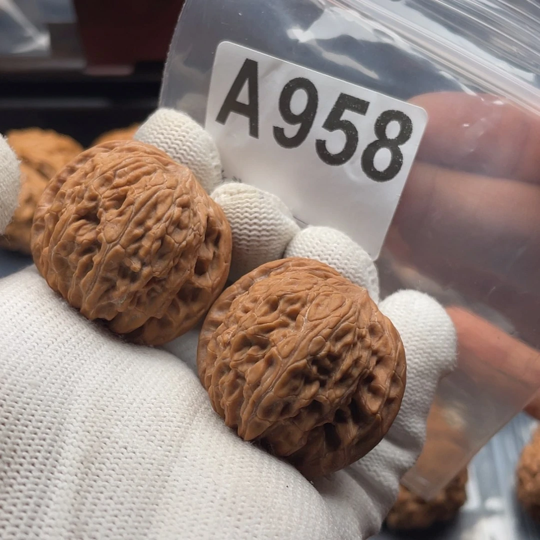 【闪购商品】文玩核桃吊坠与**棠A958磨盘