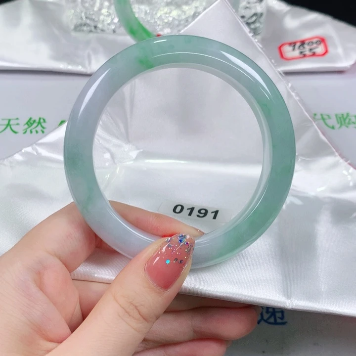 翡翠手镯（圆镯）未镶嵌正圈0191