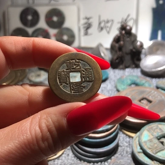 用***3现代仿制工艺品乾