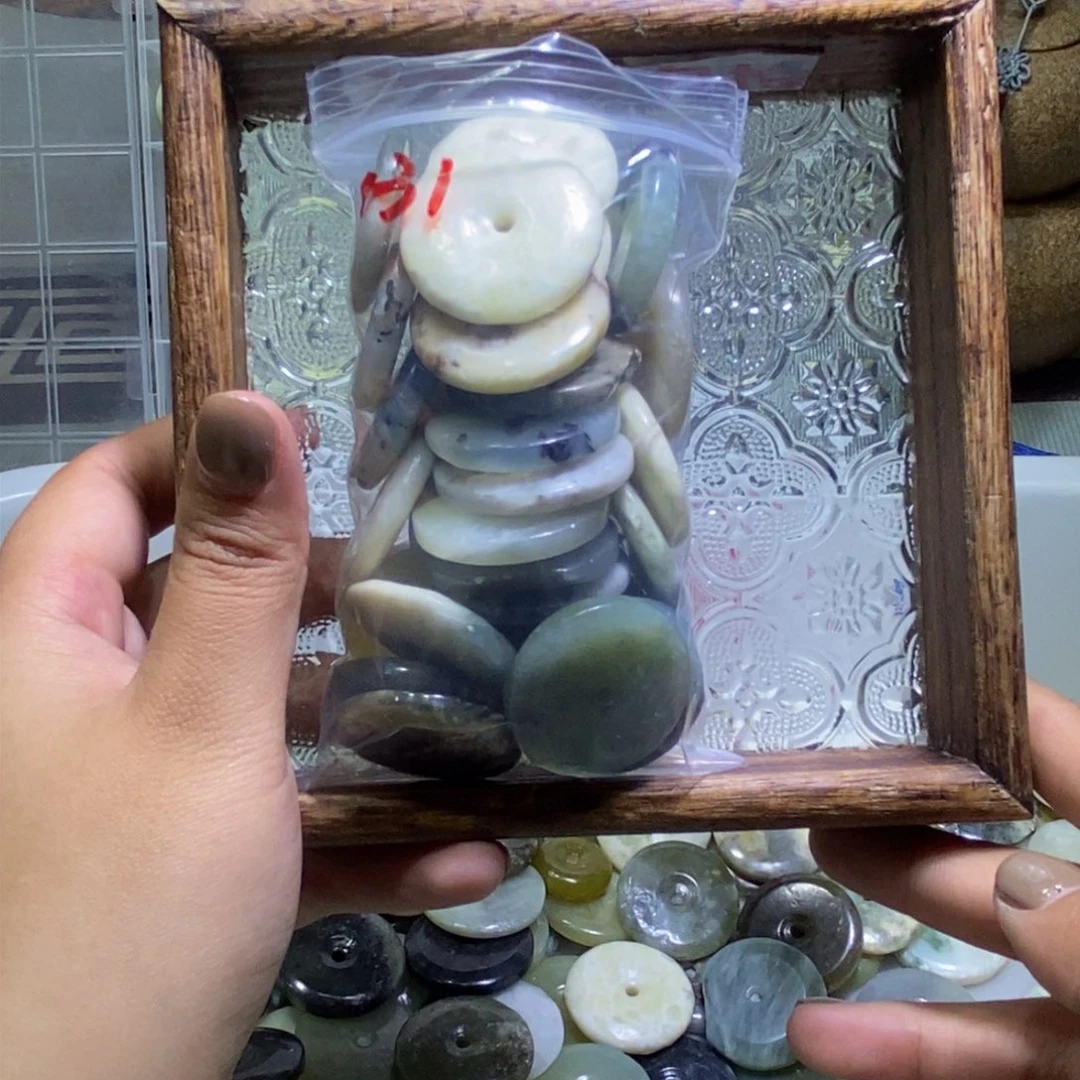 合金蛇纹石玉颈饰131
