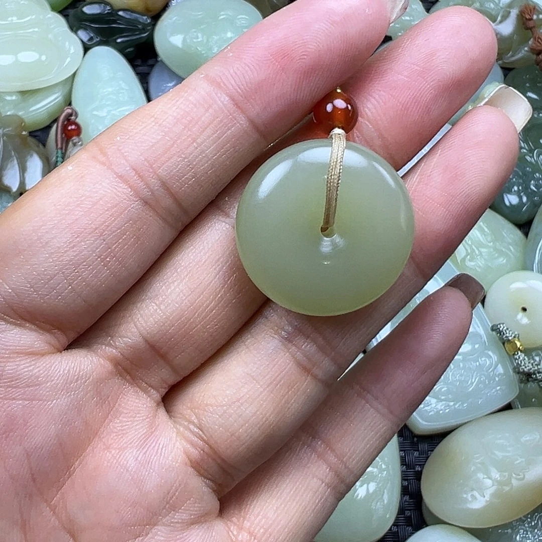 和田玉未镶嵌颈饰卡24