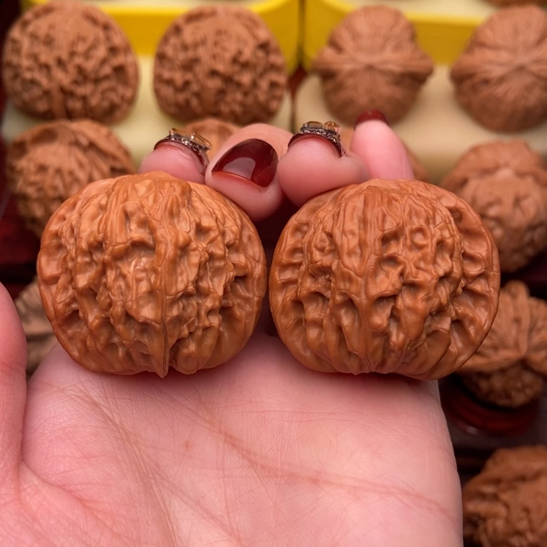 把件文玩核桃精品红皮山地磨盘38