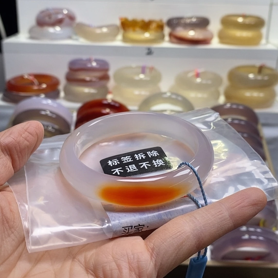 米***卓玛瑙/玉髓未镶嵌手镯天然纹理俏色