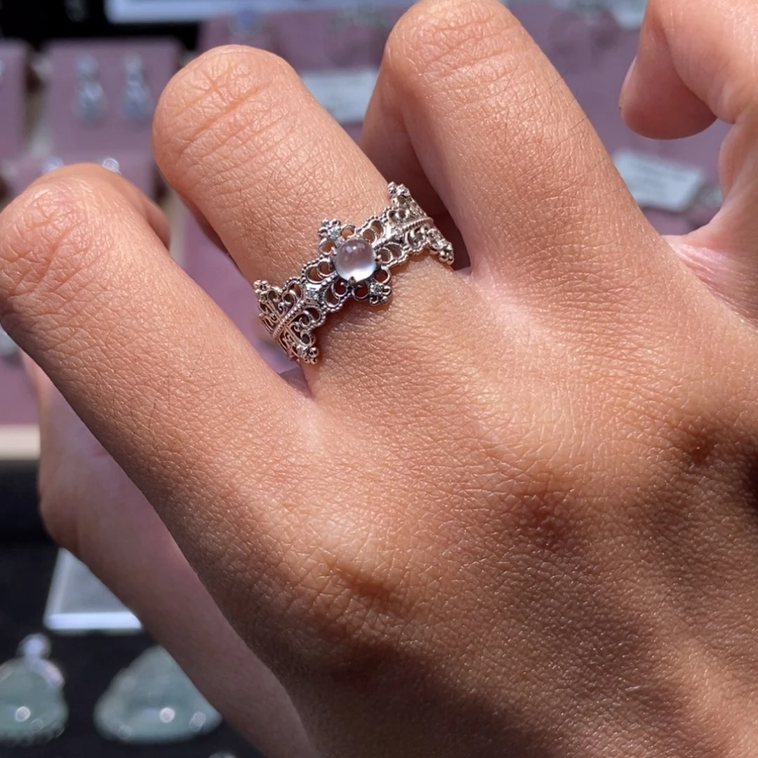 翡翠18K金镶嵌戒指纯天然缅甸翡翠A货戒指