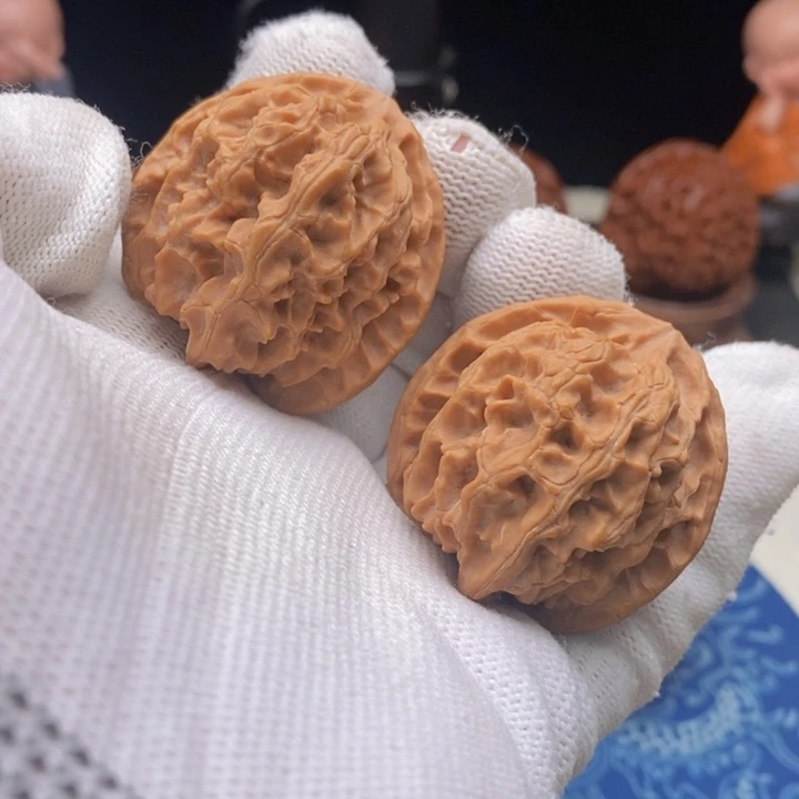 文玩核桃吊坠黑*儿文玩核桃