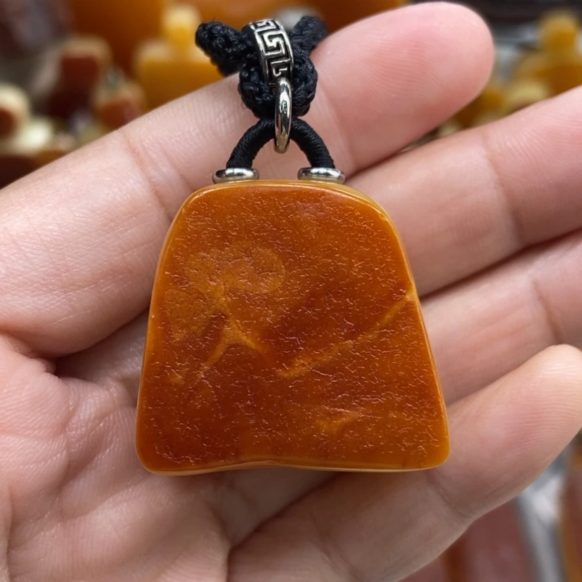 【闪购商品】琥珀颈饰未镶嵌