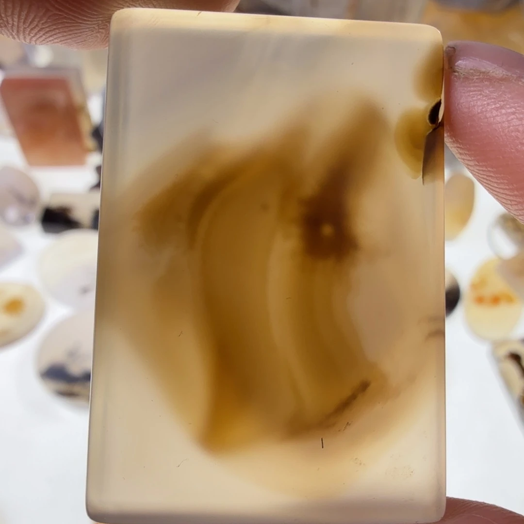 玛瑙/玉髓未镶嵌珠宝半成品