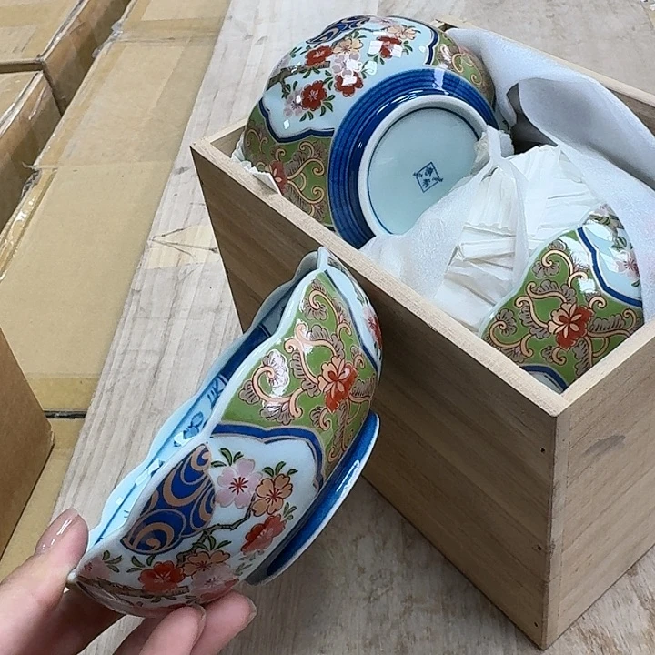 家*瓷器。
